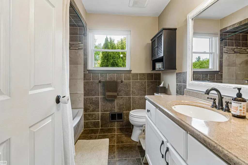 58625 Cathey Street Washington Township MI 48094