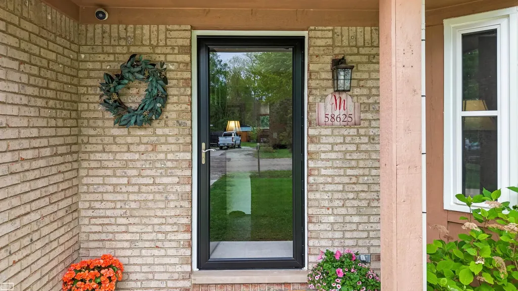 58625 Cathey Street Washington Township MI 48094