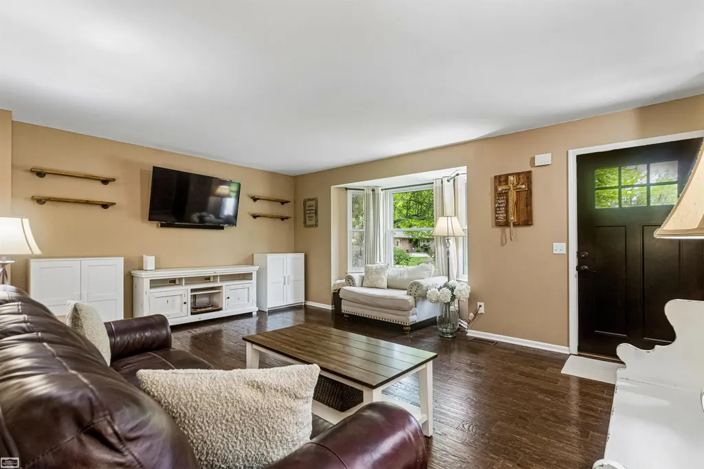 58625 Cathey Street Washington Township MI 48094