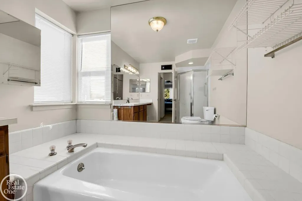 29263 W Chanticleer Street Southfield City MI 48034