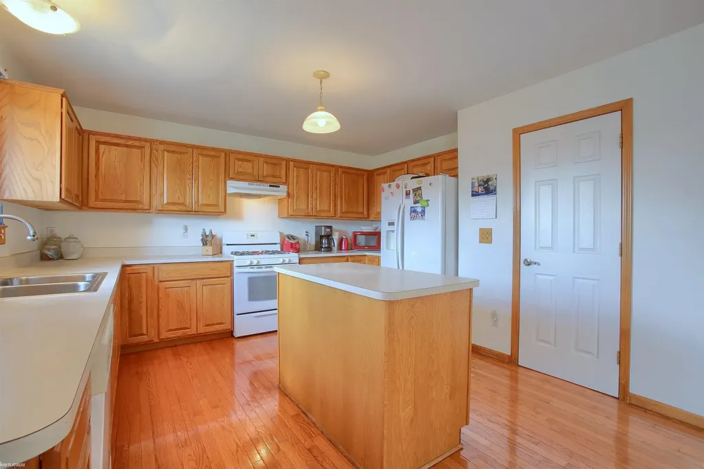 32036 Holly Drive Chesterfield Township MI 48047