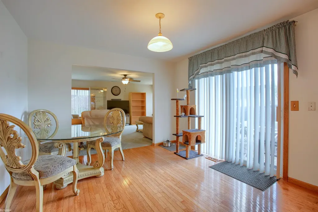32036 Holly Drive Chesterfield Township MI 48047