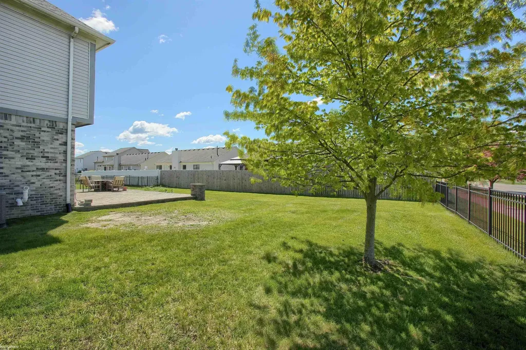 32036 Holly Drive Chesterfield Township MI 48047