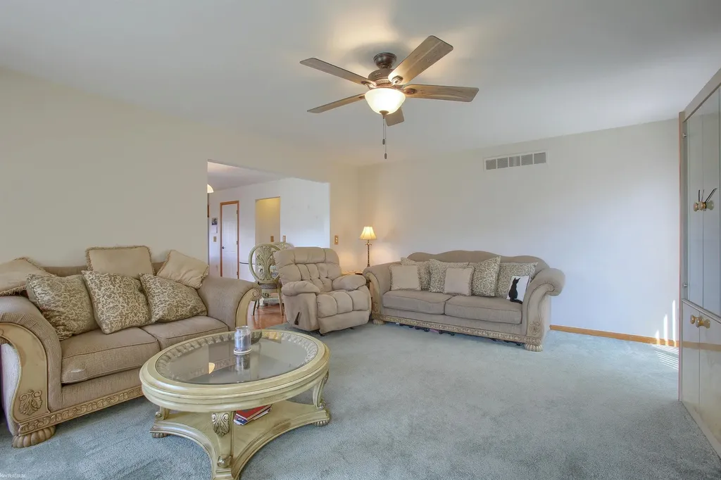 32036 Holly Drive Chesterfield Township MI 48047