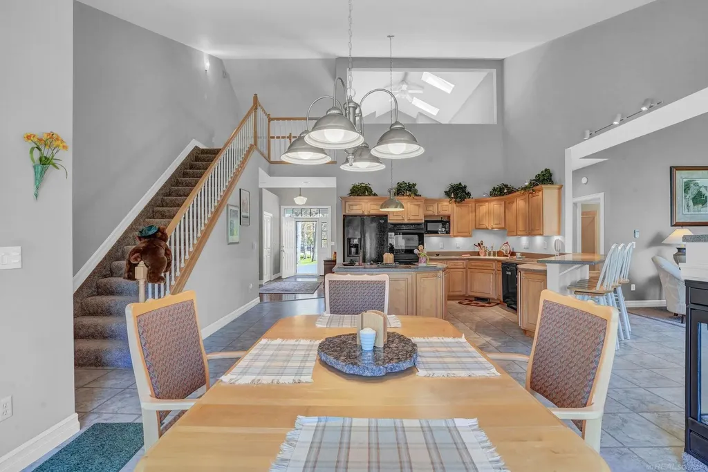 2185 E Houghton Drive Denton Township MI 48629