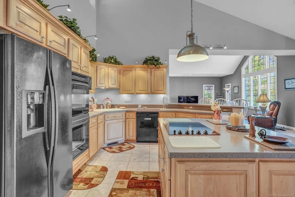 2185 E Houghton Drive Denton Township MI 48629