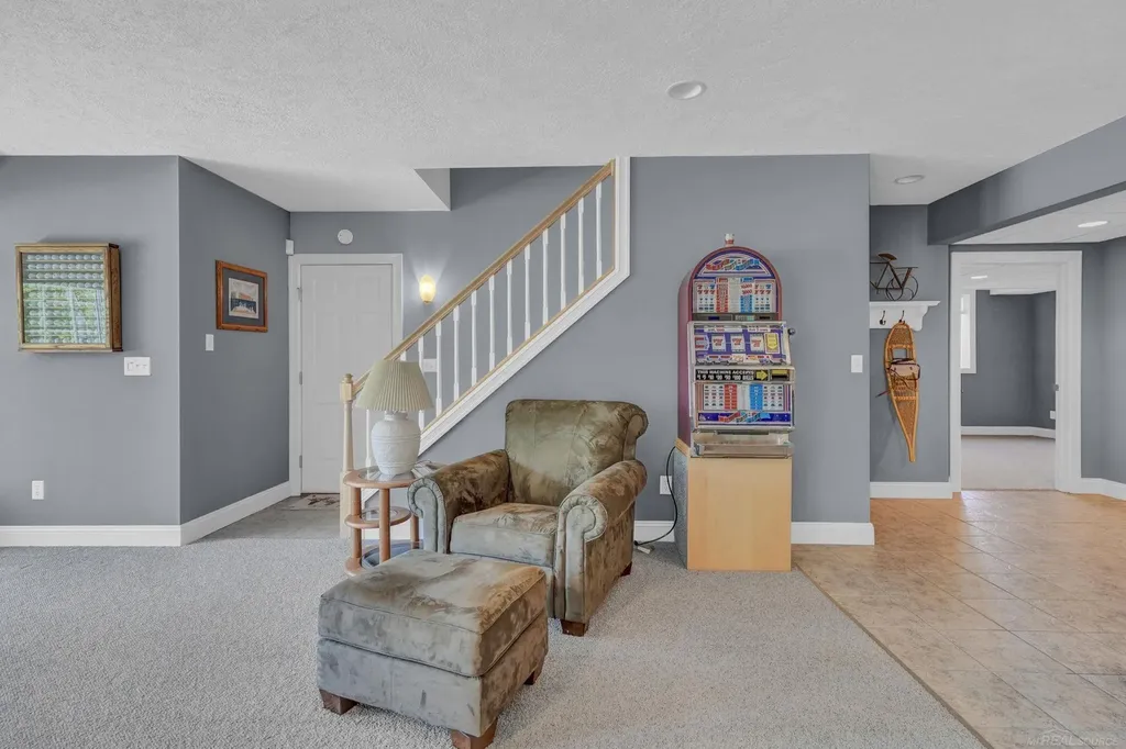 2185 E Houghton Drive Denton Township MI 48629