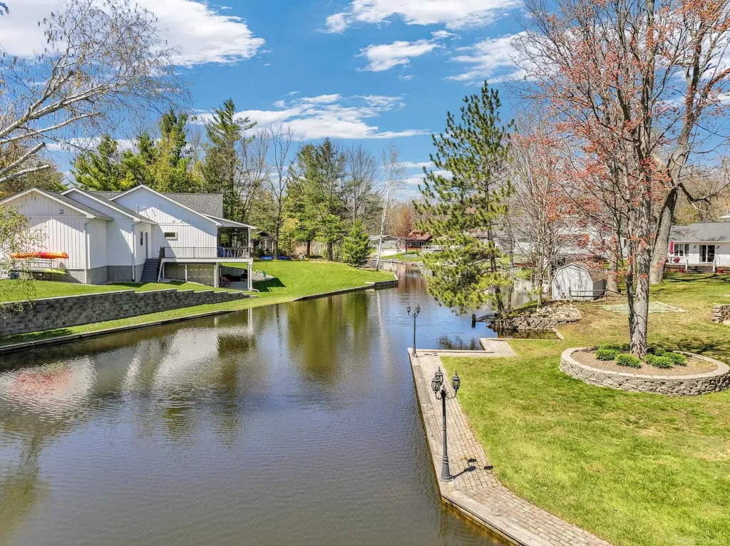 2185 E Houghton Drive Denton Township MI 48629