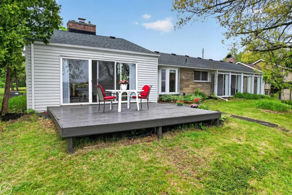 664 Sunrise Park Street Genoa Township MI 48843