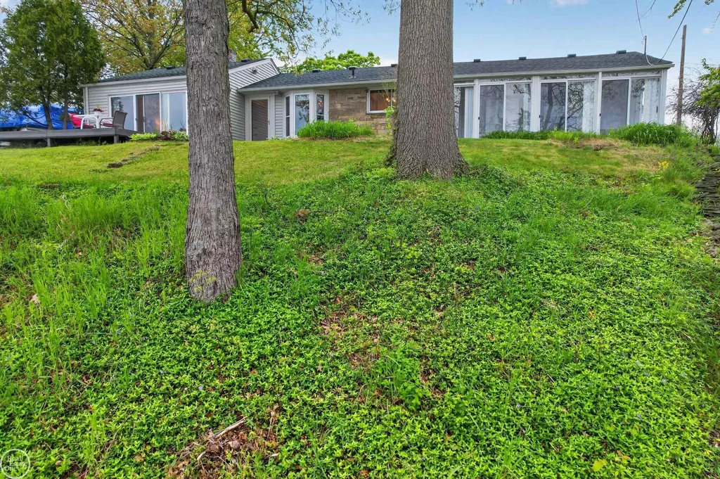 664 Sunrise Park Street Genoa Township MI 48843