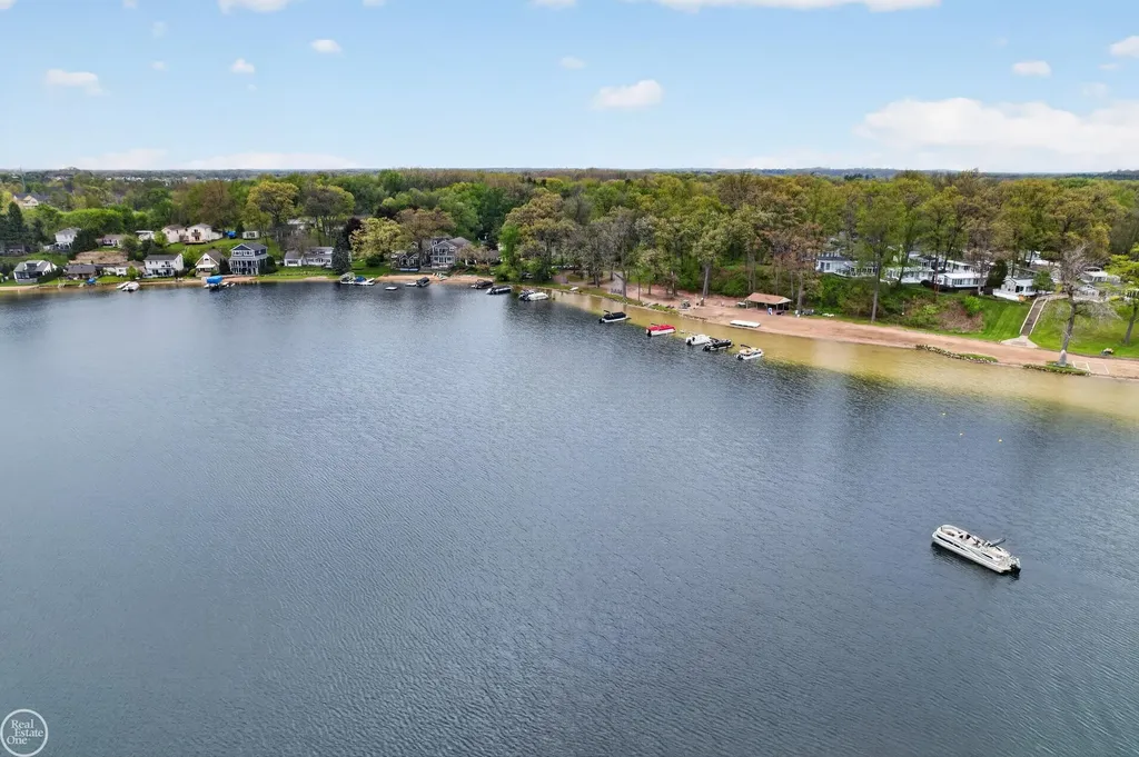 664 Sunrise Park Street Genoa Township MI 48843