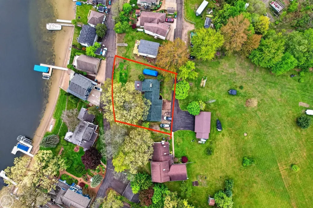 664 Sunrise Park Street Genoa Township MI 48843