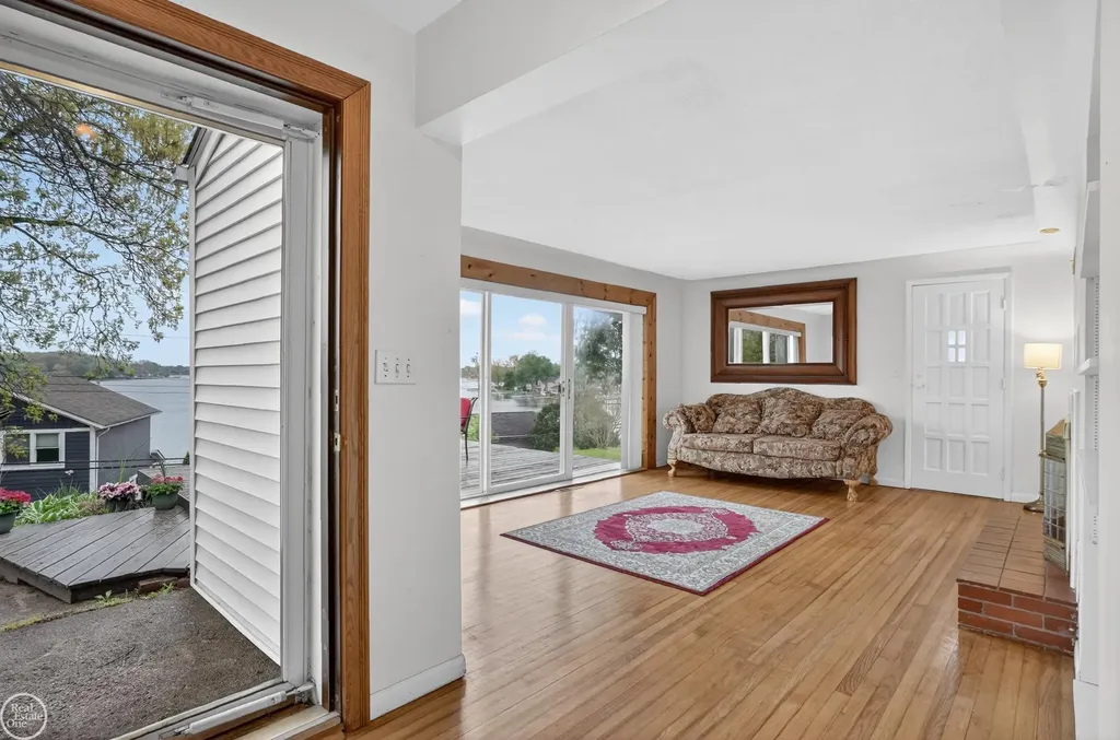 664 Sunrise Park Street Genoa Township MI 48843