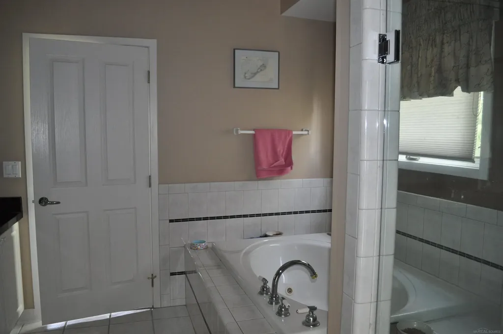 1138 Saint Andrews Avenue Highland Charter Township MI 48357