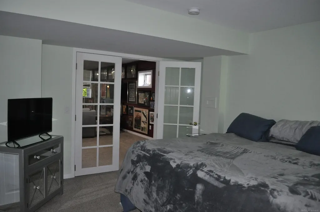 1138 Saint Andrews Avenue Highland Charter Township MI 48357
