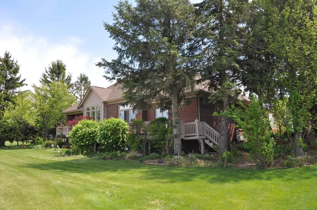 1138 Saint Andrews Avenue Highland Charter Township MI 48357