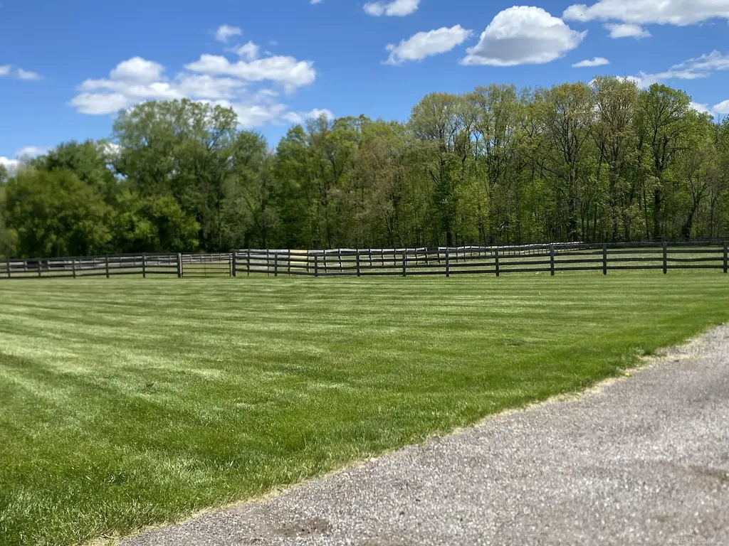13880 Moss Creek Road Augusta Charter Township MI 48160