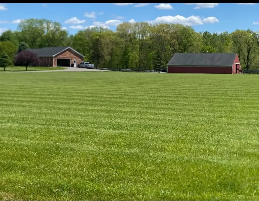 13880 Moss Creek Road Augusta Charter Township MI 48160