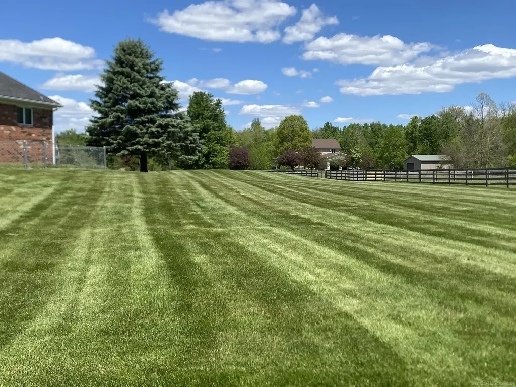 13880 Moss Creek Road Augusta Charter Township MI 48160
