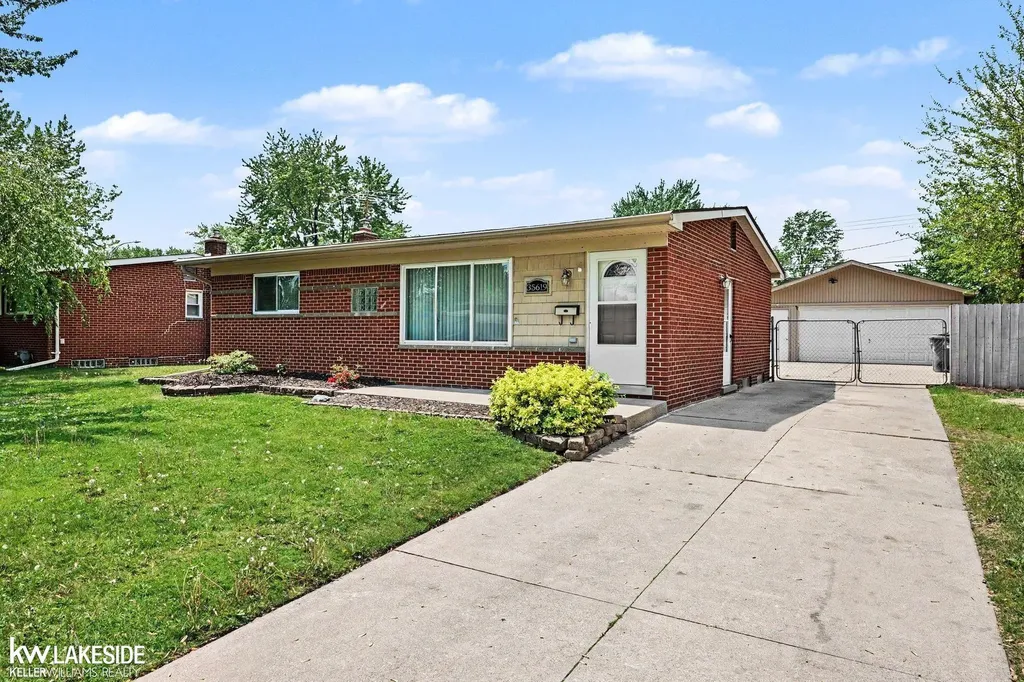 35619 Seville Street Clinton Charter Township MI 48035