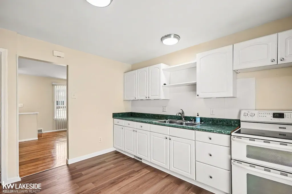 35619 Seville Street Clinton Charter Township MI 48035