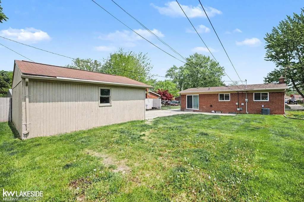 35619 Seville Street Clinton Charter Township MI 48035