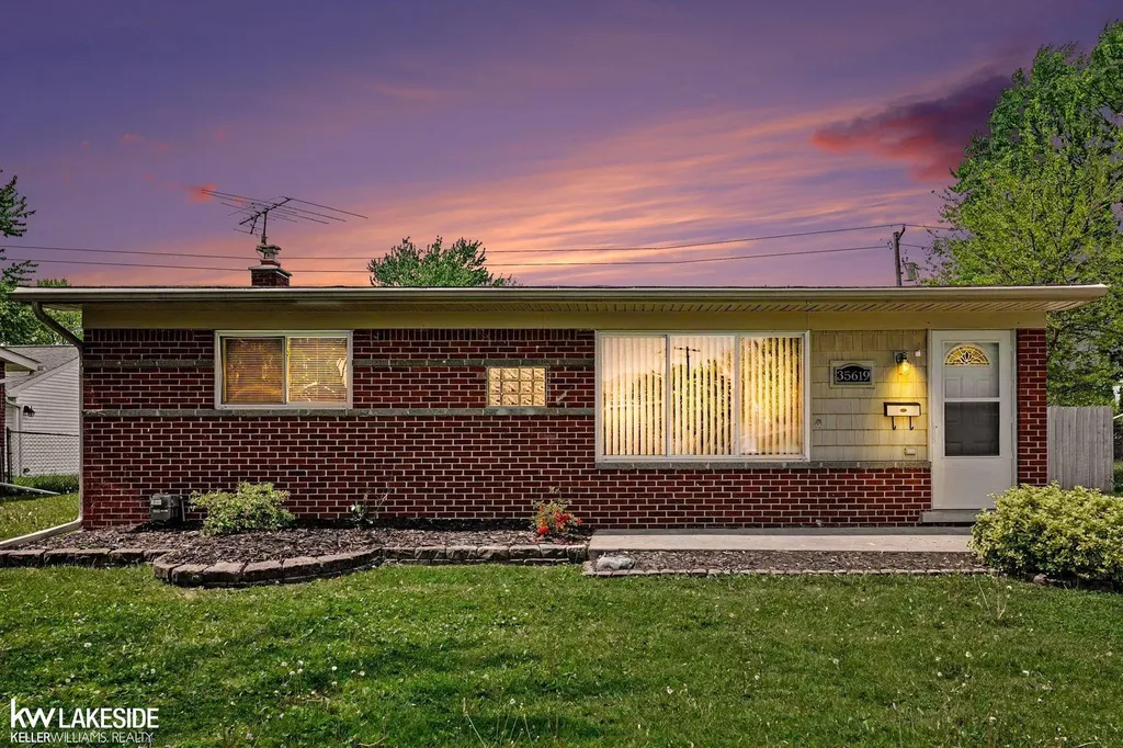 35619 Seville Street Clinton Charter Township MI 48035