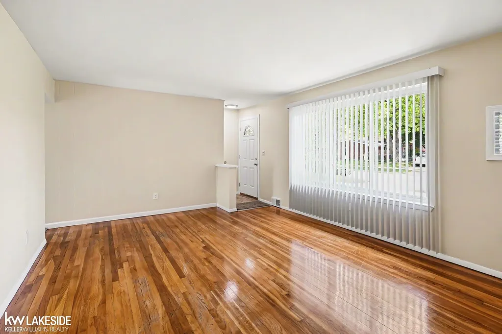 35619 Seville Street Clinton Charter Township MI 48035