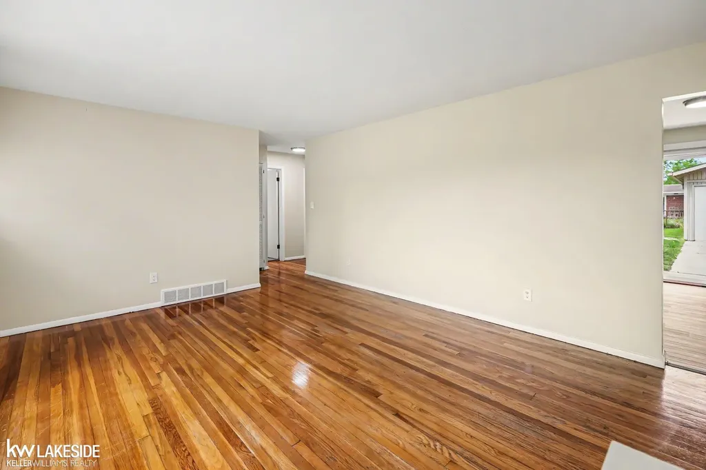35619 Seville Street Clinton Charter Township MI 48035