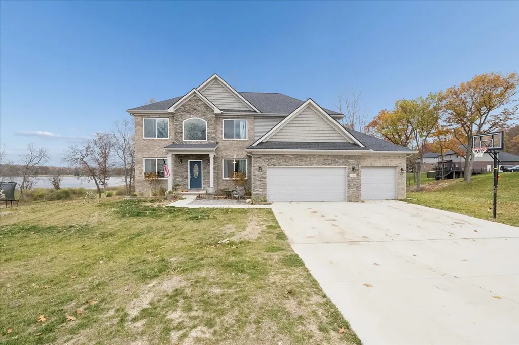 126 Parker Ln Lane Ortonville Village MI 48462