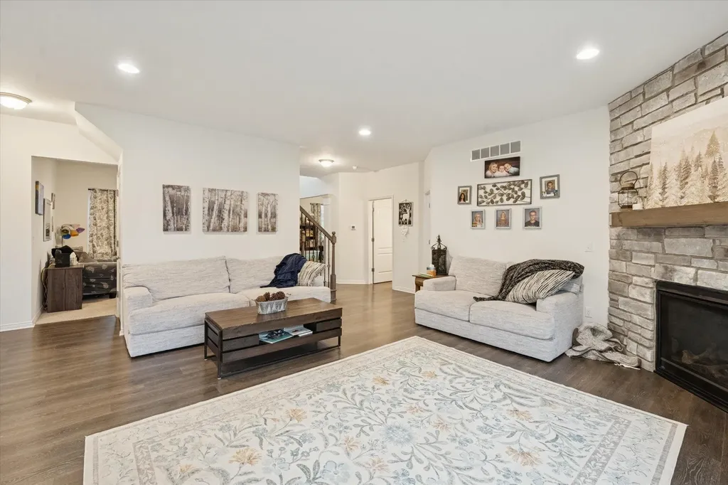 126 Parker Ln Lane Ortonville Village MI 48462