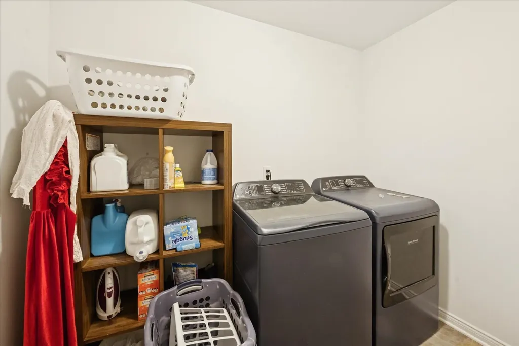 126 Parker Ln Lane Ortonville Village MI 48462