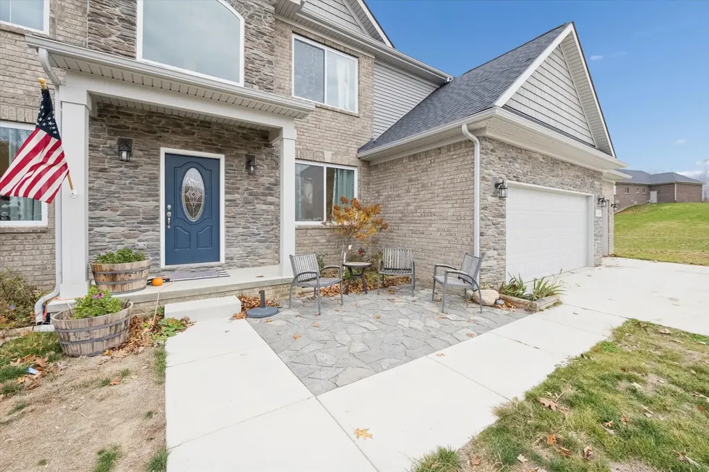 126 Parker Ln Lane Ortonville Village MI 48462