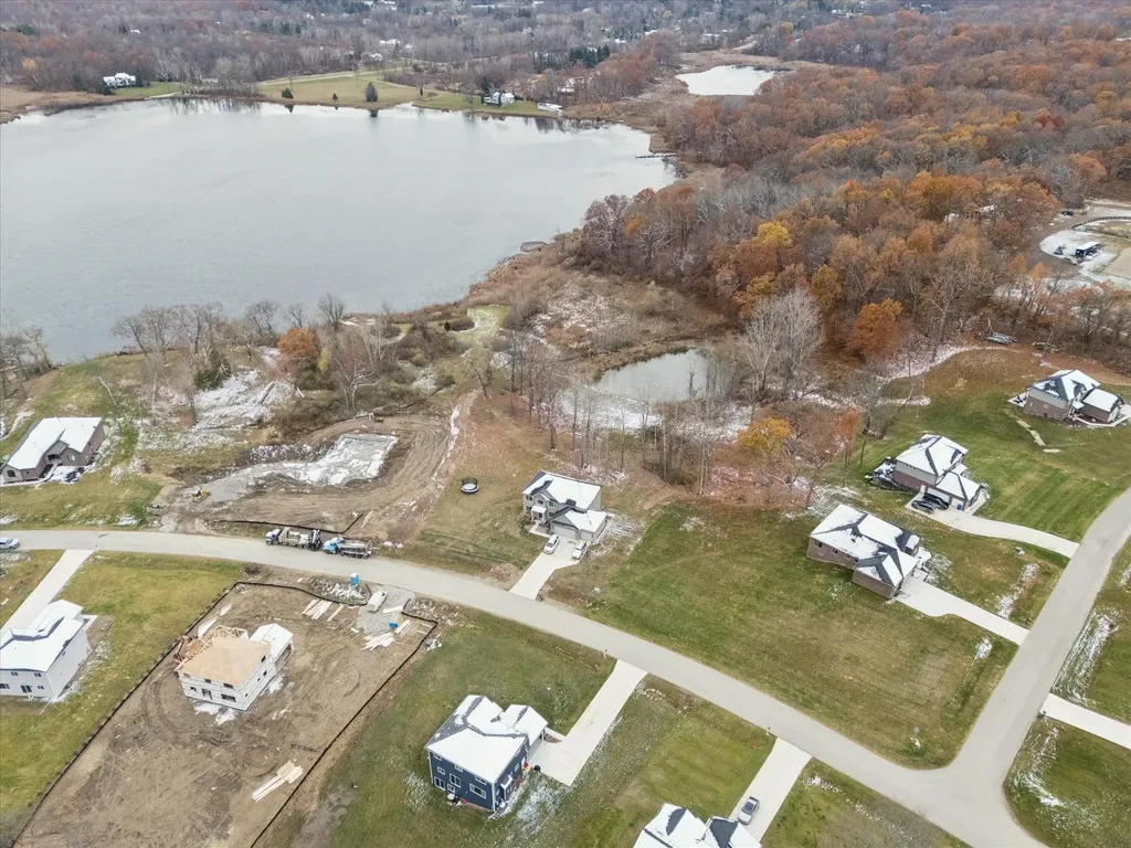 126 Parker Ln Lane Ortonville Village MI 48462