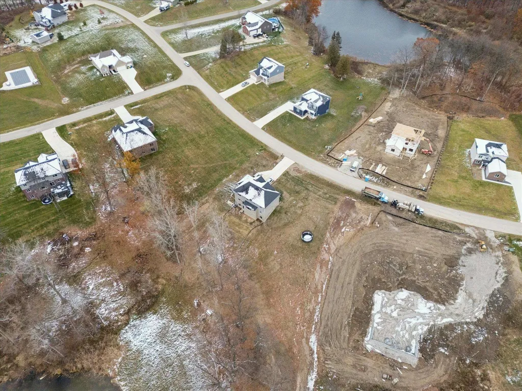 126 Parker Ln Lane Ortonville Village MI 48462