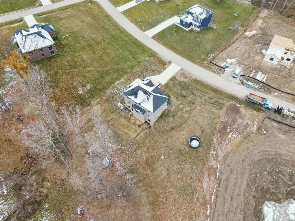126 Parker Ln Lane Ortonville Village MI 48462