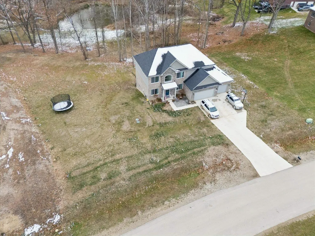 126 Parker Ln Lane Ortonville Village MI 48462