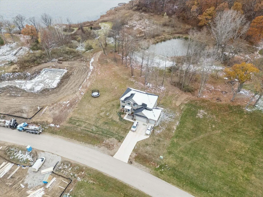 126 Parker Ln Lane Ortonville Village MI 48462
