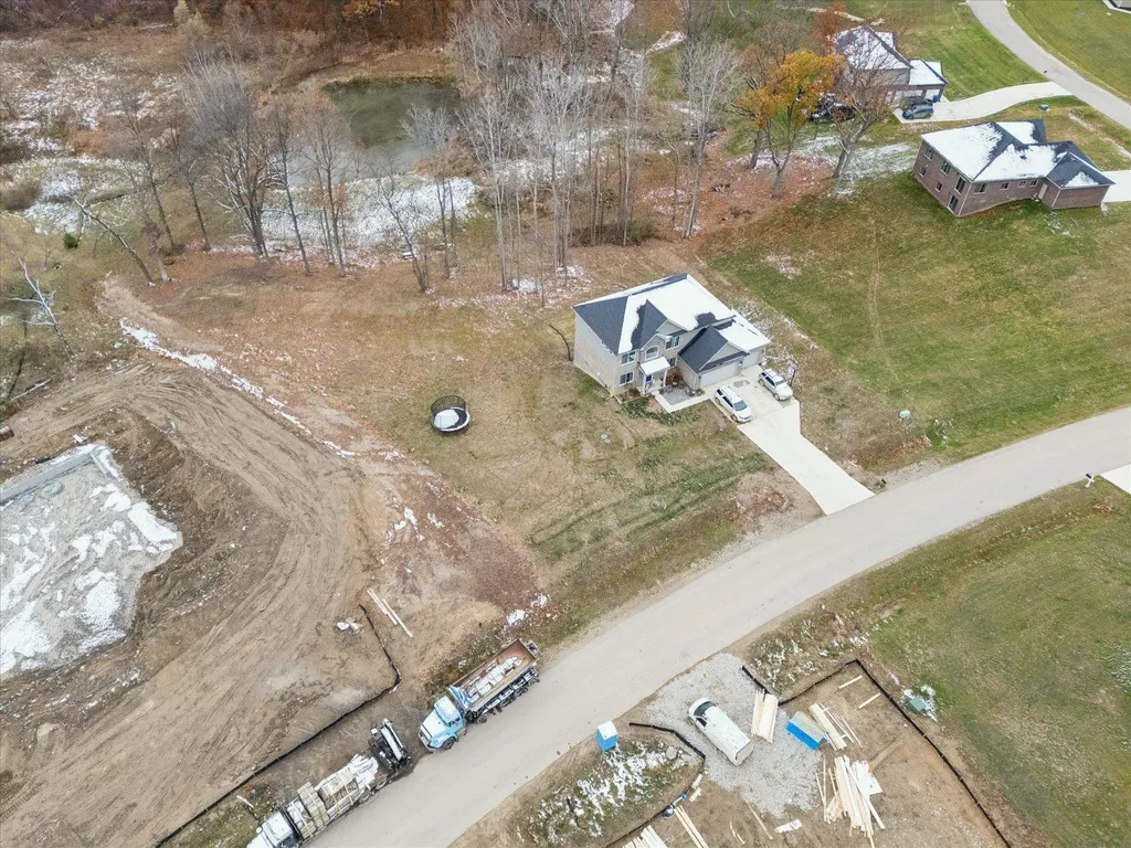 126 Parker Ln Lane Ortonville Village MI 48462