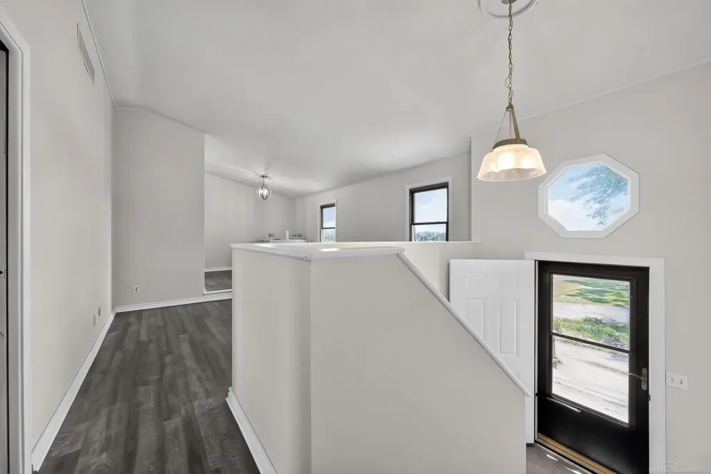 6611 Textile Road Ypsilanti Charter Township MI 48197