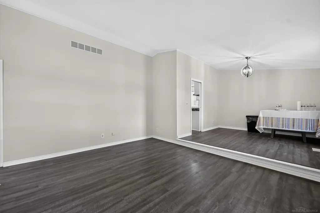 6611 Textile Road Ypsilanti Charter Township MI 48197