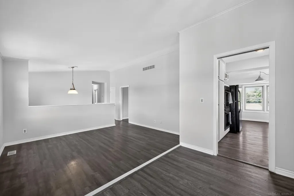 6611 Textile Road Ypsilanti Charter Township MI 48197