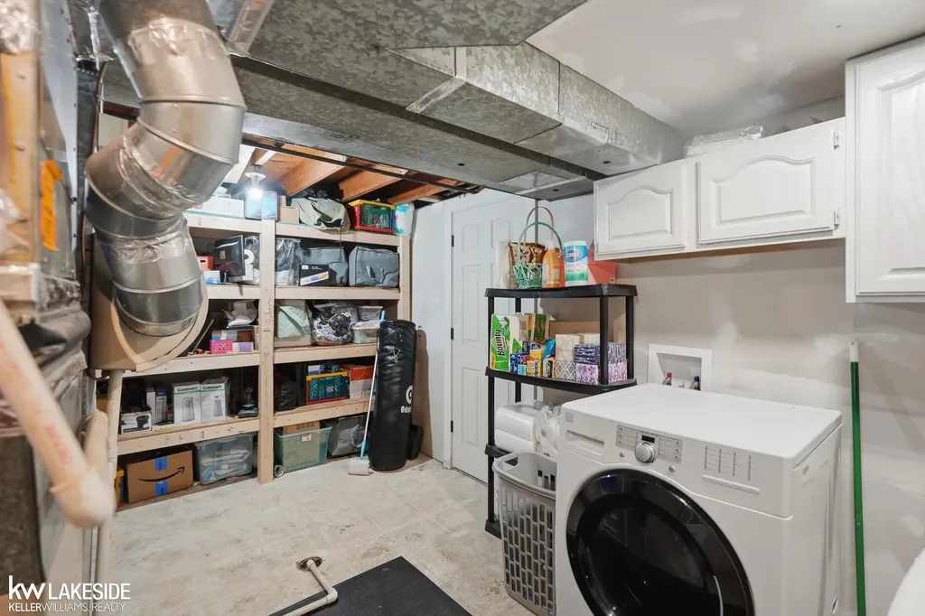 40916 Pickett Ridge Road Sterling Heights City MI 48313
