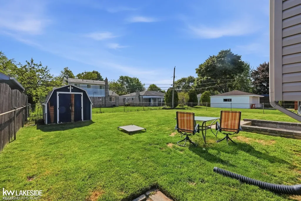 40916 Pickett Ridge Road Sterling Heights City MI 48313