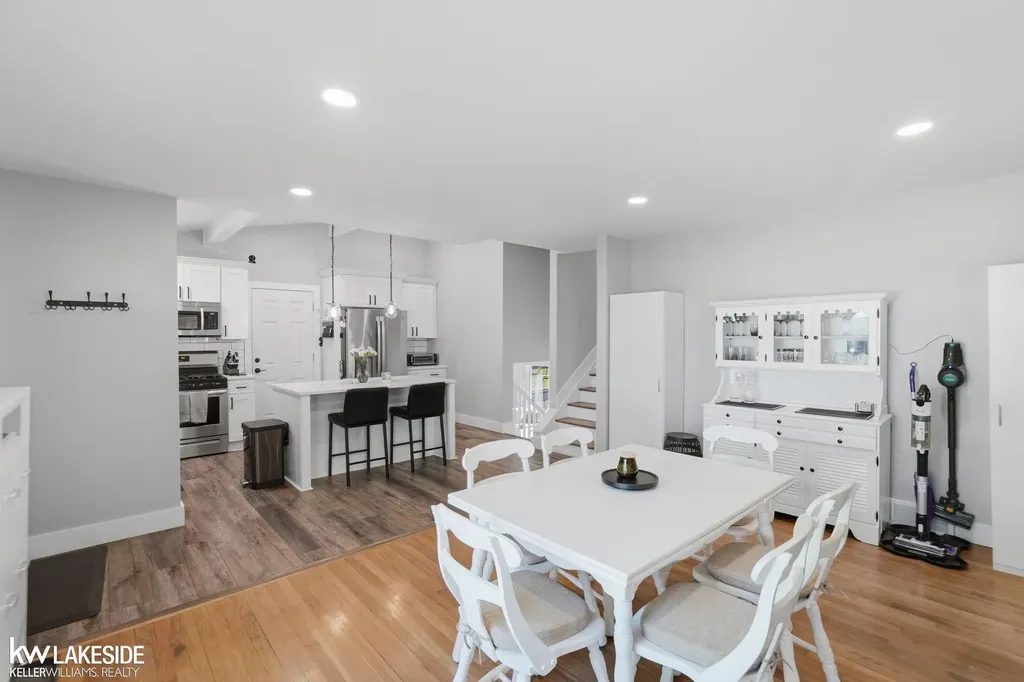 40916 Pickett Ridge Road Sterling Heights City MI 48313