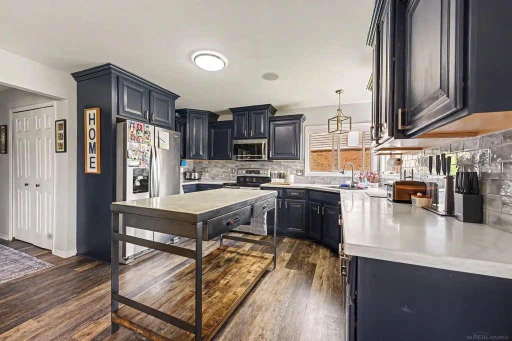63564 Monticello E Drive Washington Township MI 48095