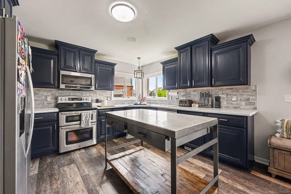 63564 Monticello E Drive Washington Township MI 48095