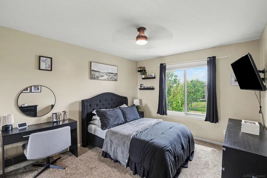63564 Monticello E Drive Washington Township MI 48095