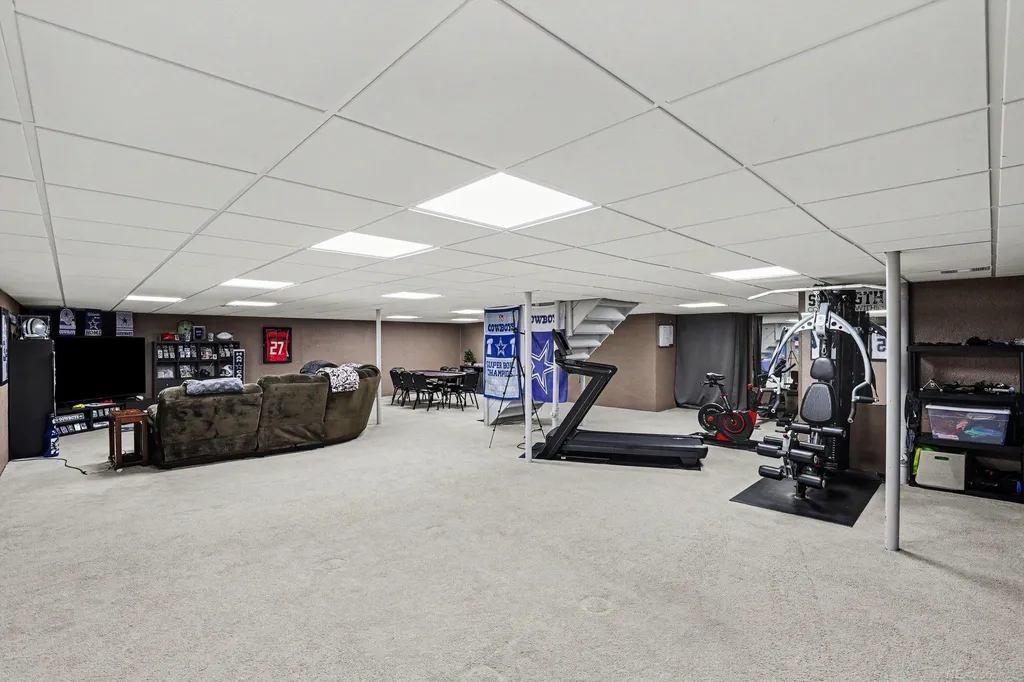 63564 Monticello E Drive Washington Township MI 48095