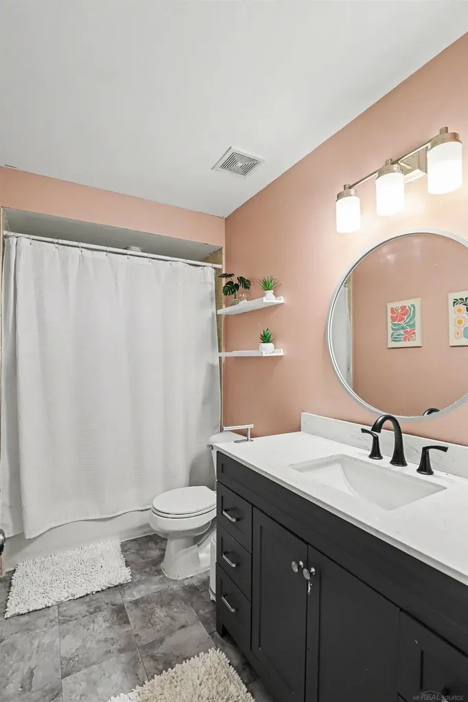 63564 Monticello E Drive Washington Township MI 48095